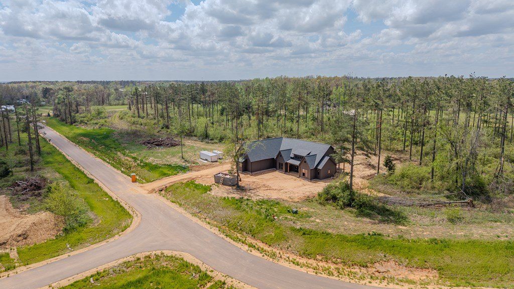 111 Caswell St. Oxford, MS 38655