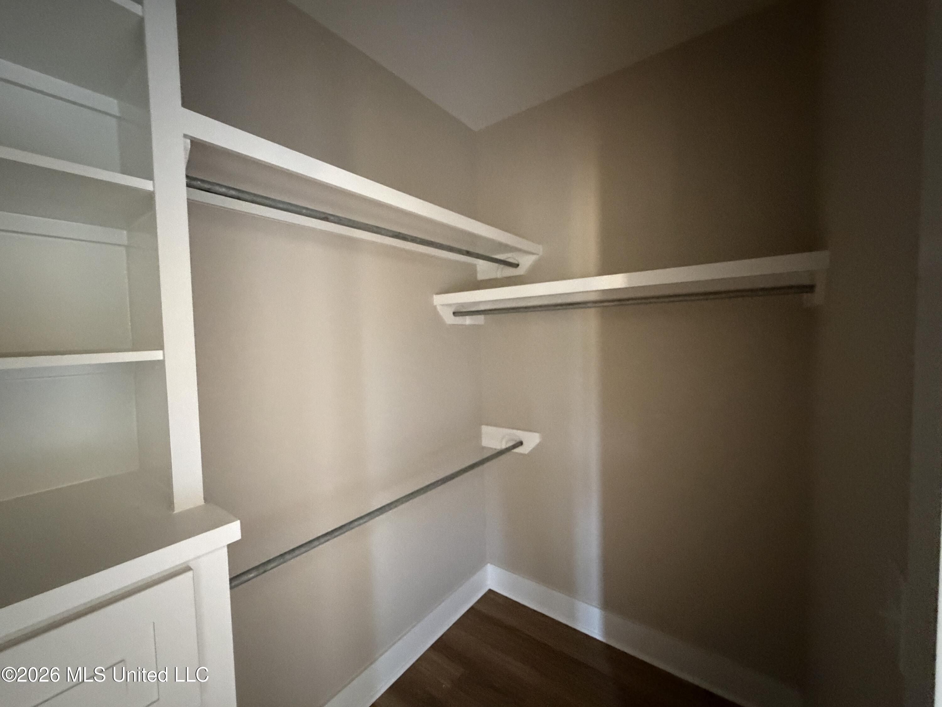341 Brookfield Circle. Brandon, MS 39042