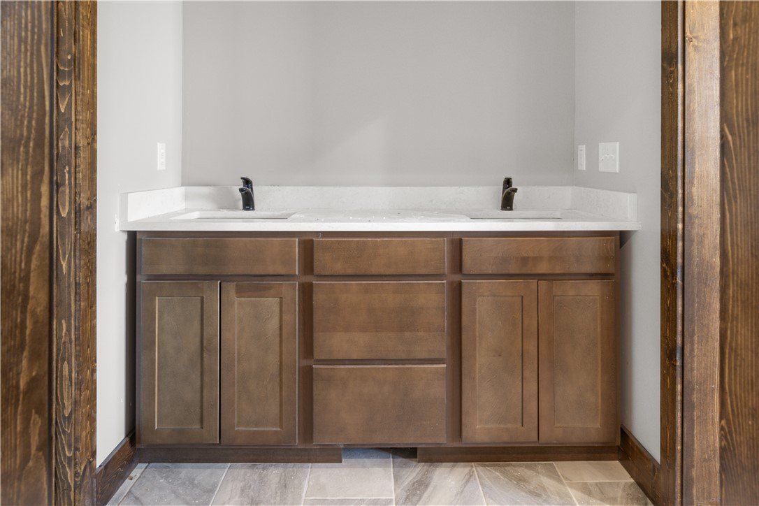 2642 Palmer Lane. Billings, MT 59105
