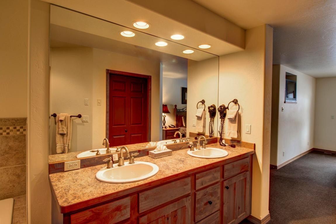 1025 St Andrews Drive. Columbia Falls, MT 59912