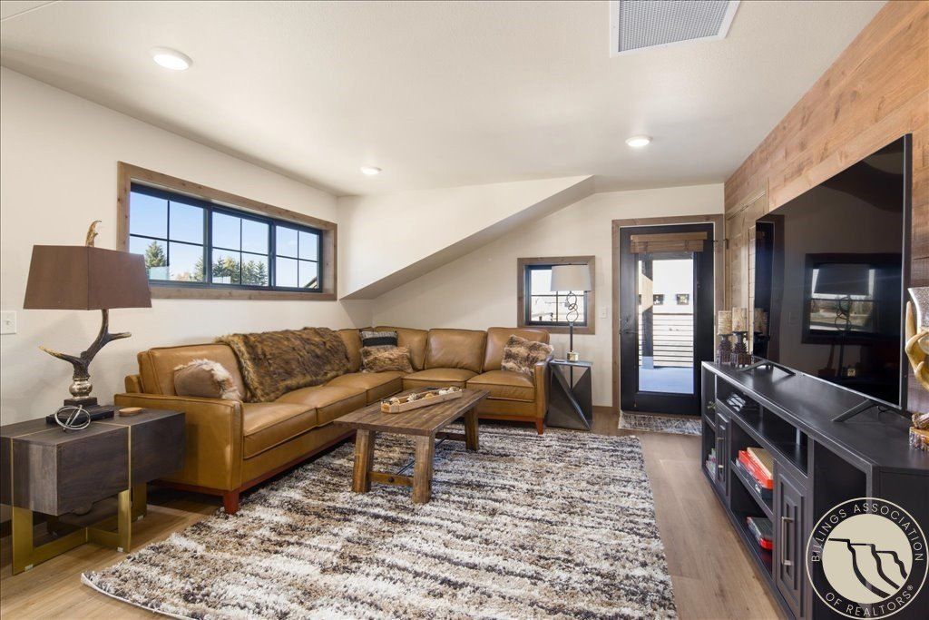 44 Alpine Basin Loop. Red Lodge, MT 59068