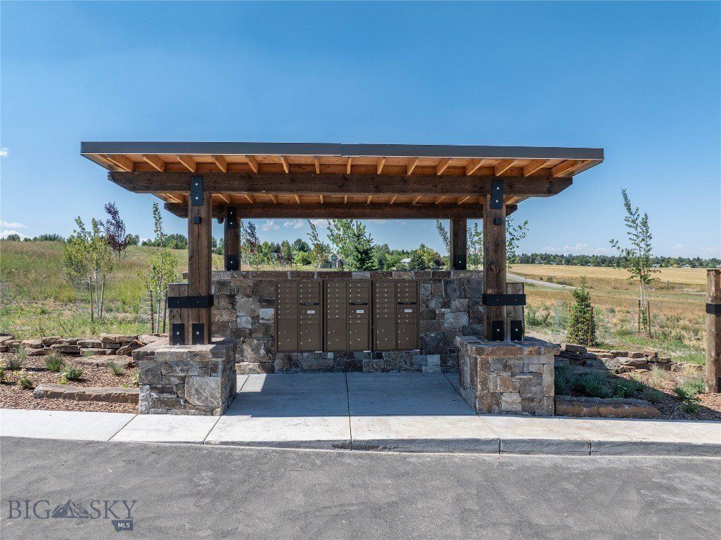 101 Painted Ridge. Bozeman, MT 59715