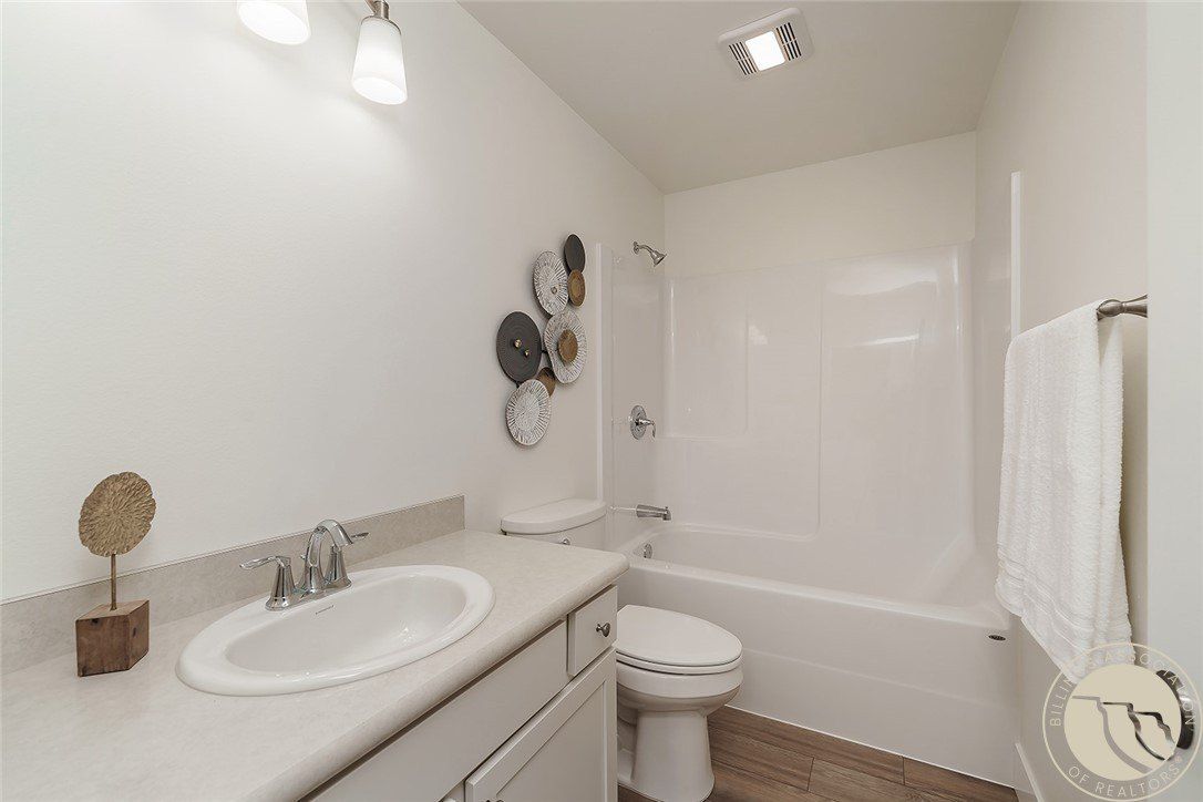 2243 Modera Avenue. Billings, MT 59105