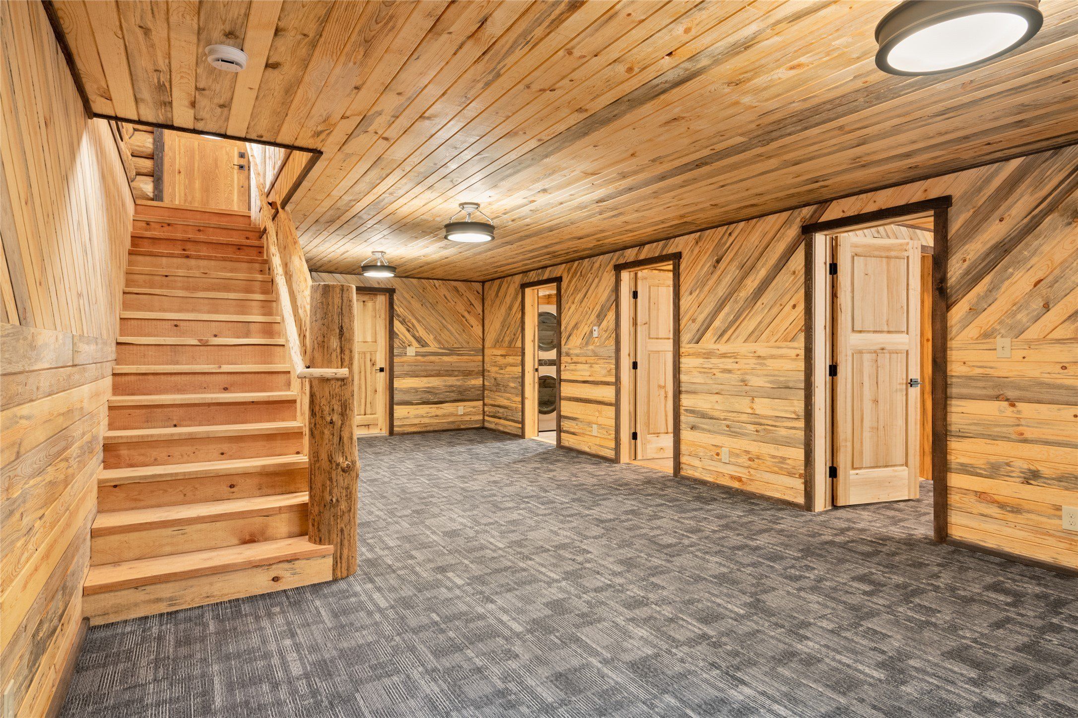 33664 Raghorn Road. Bonner, MT 59823