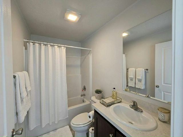 Cameron Crossing. Bozeman, MT 59718