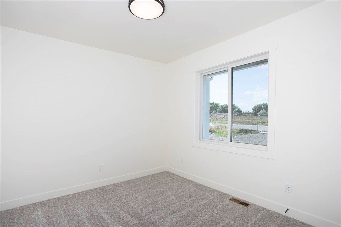 2641 Palmer Lane. Billings, MT 59105