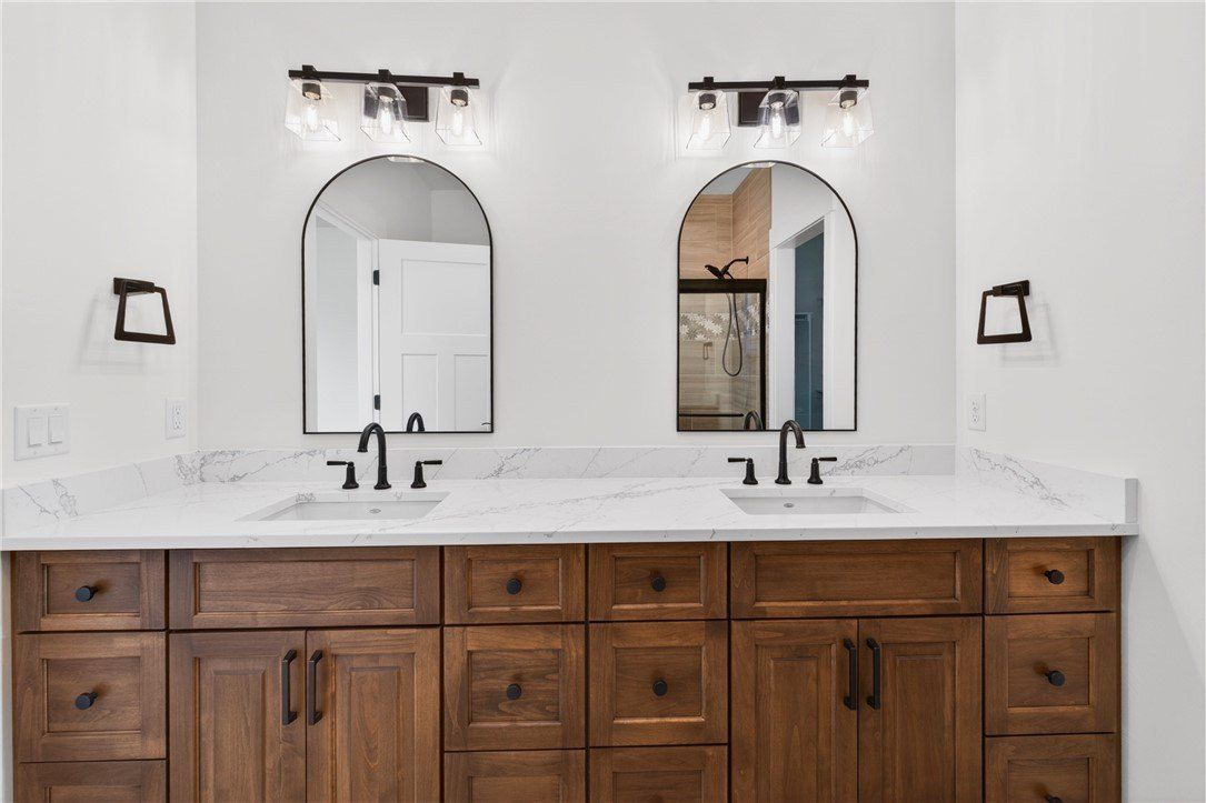 3071 Hunters Ridge. Billings, MT 59102