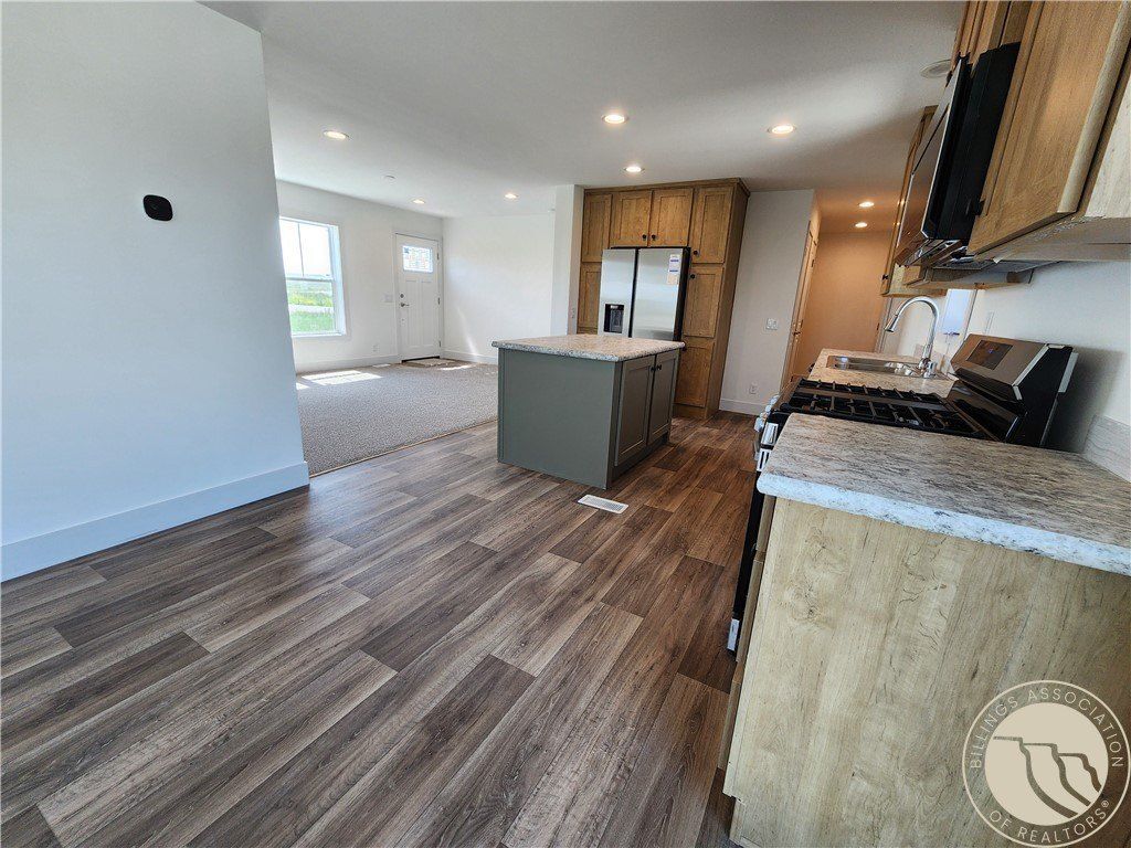 3507 High Noon. Shepherd, MT 59079