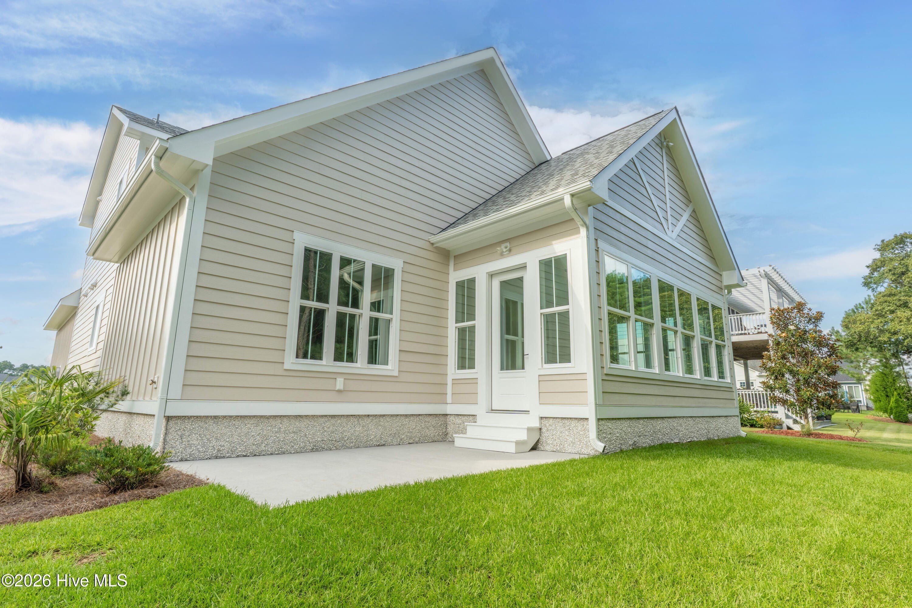 340 Spicer Lake Drive. Holly Ridge, NC 28445