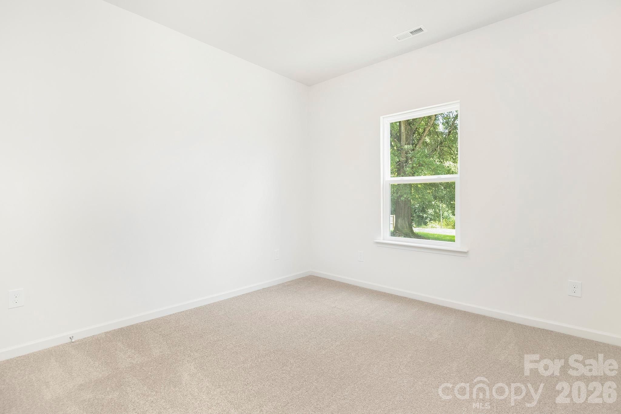 613 E Ratchford Avenue. Gastonia, NC 28054