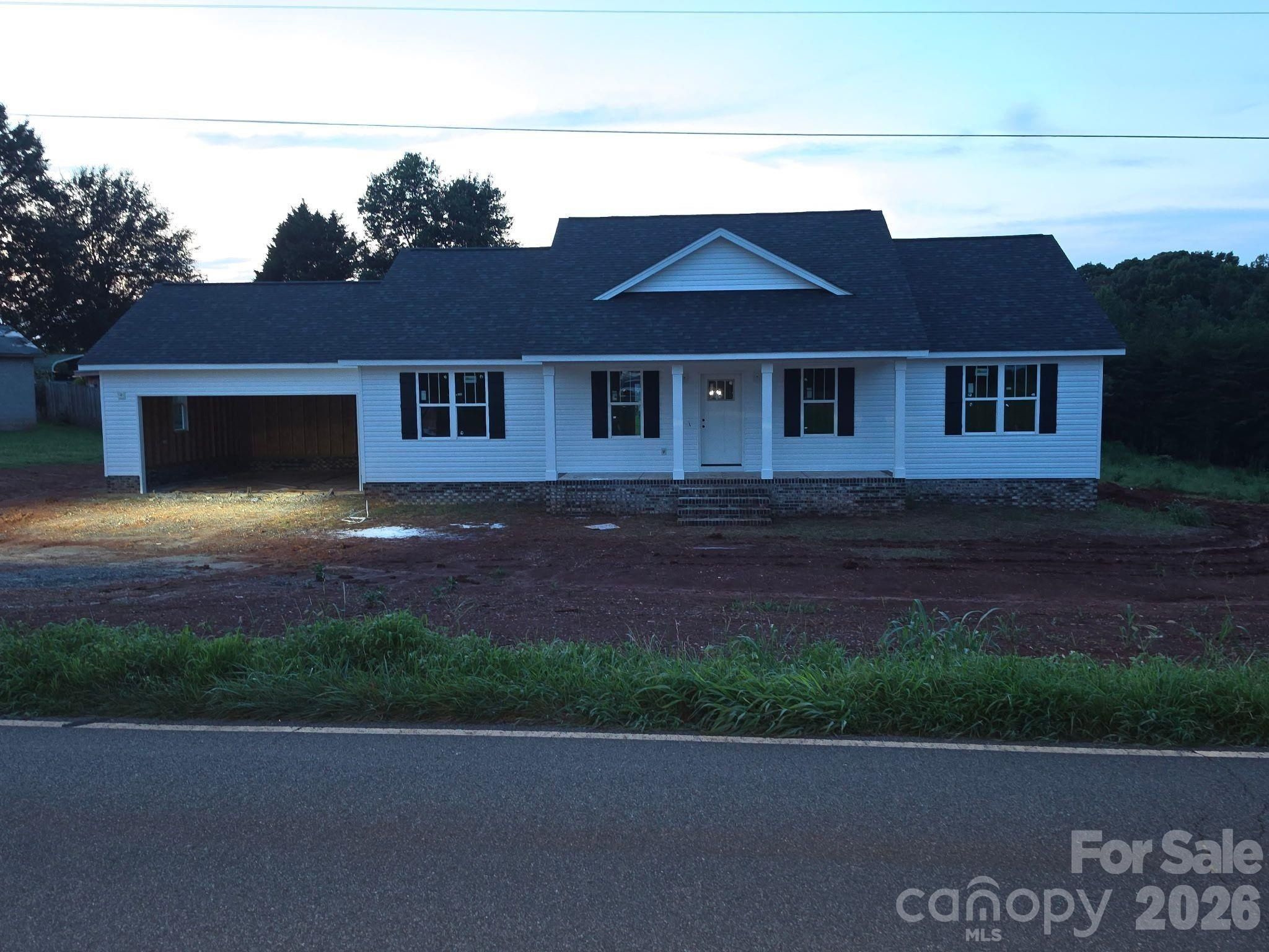 5949 River Bend Road. Claremont, NC 28610