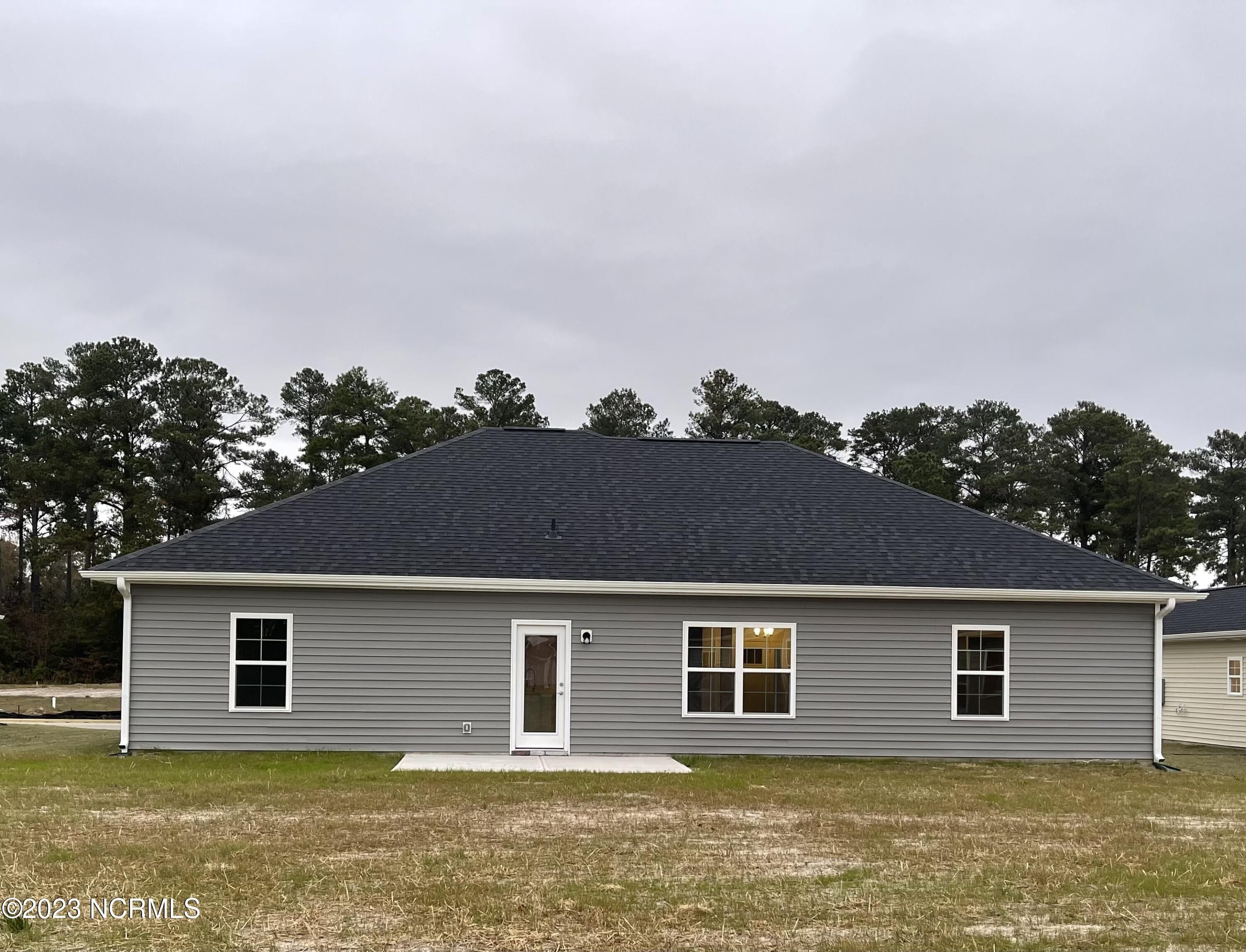 6117 Gondolier Drive. New Bern, NC 28560