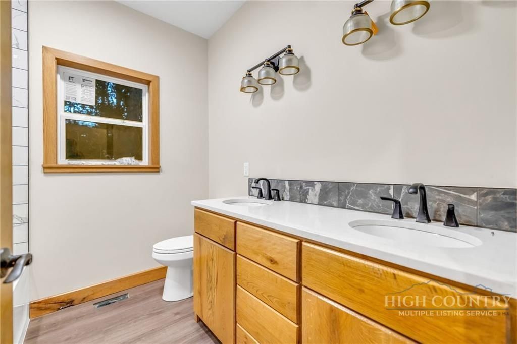 182 Skyland Trail. Fleetwood, NC 28626