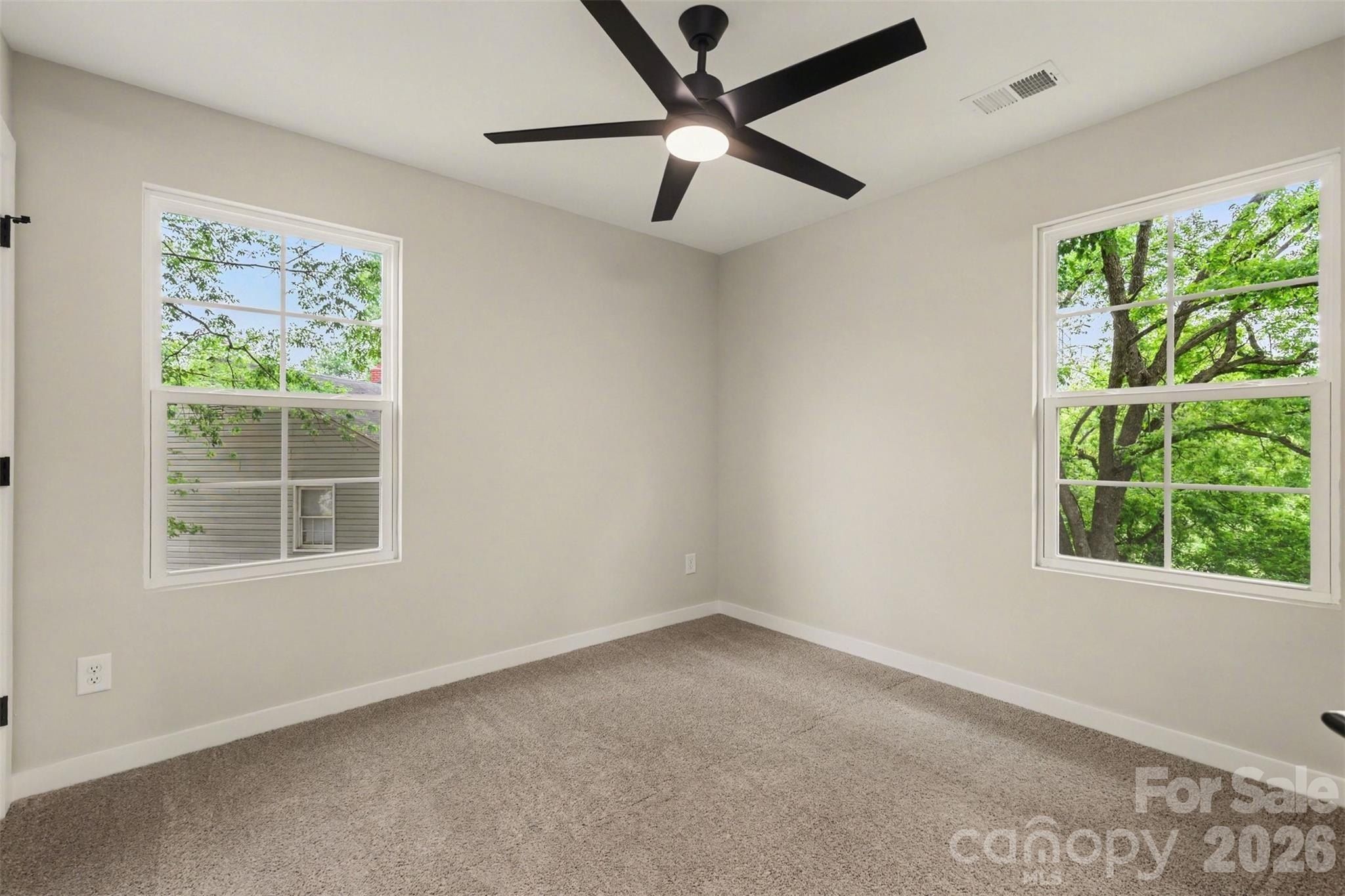 112 E Hilltop Drive. Gastonia, NC 28054