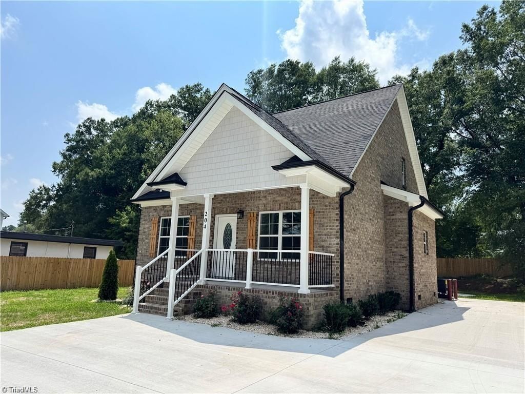 204 Guerrant Street. Greensboro, NC 27401