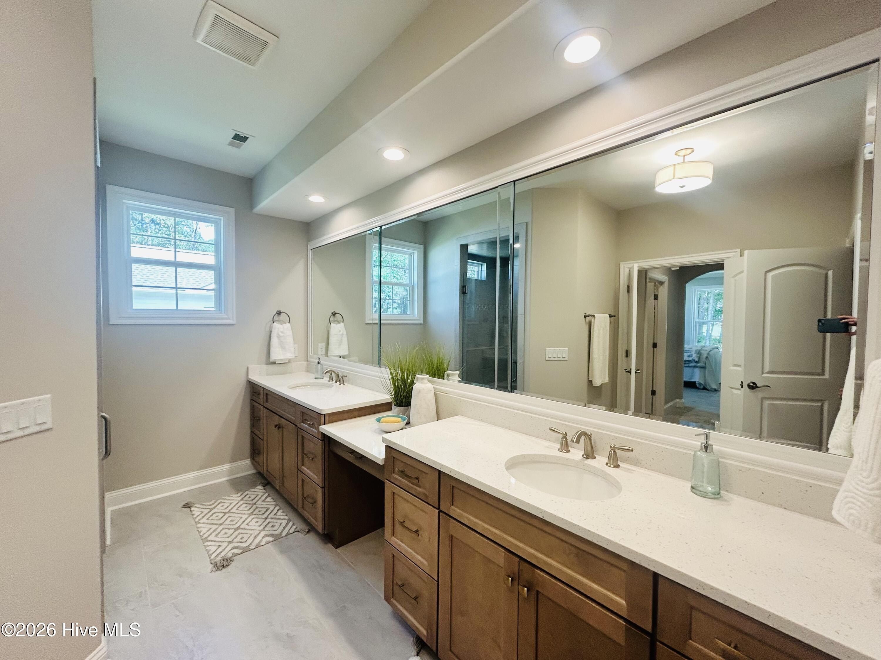 212 E Winding Way. Wallace, NC 28466