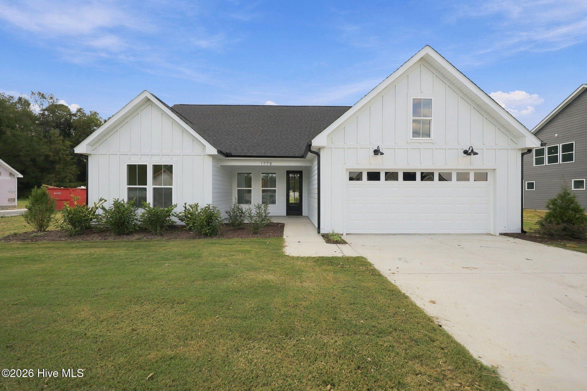1778 Dixon Grove Lane. Grimesland, NC 27837