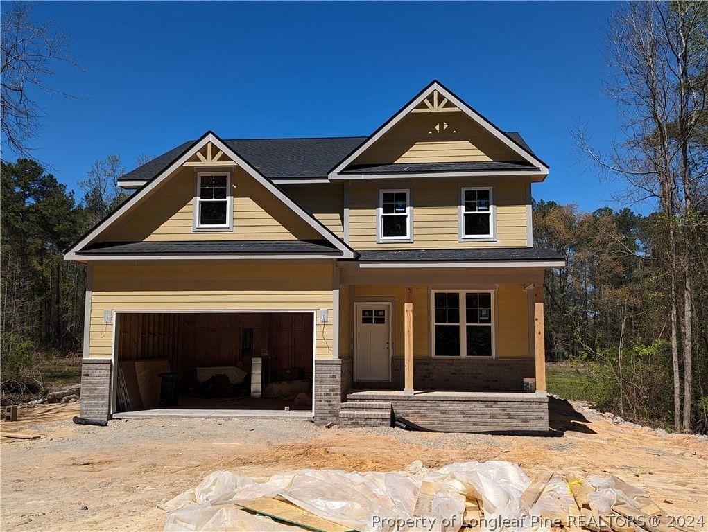 692 Wren Lane. Vass, NC 28394