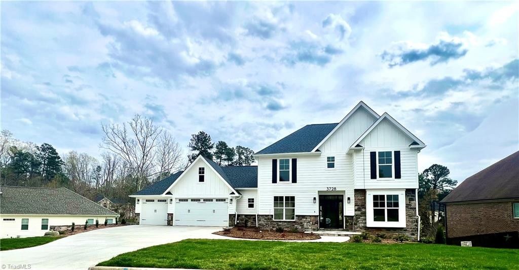 3728 Apple Orchard Cove. High Point, NC 27265