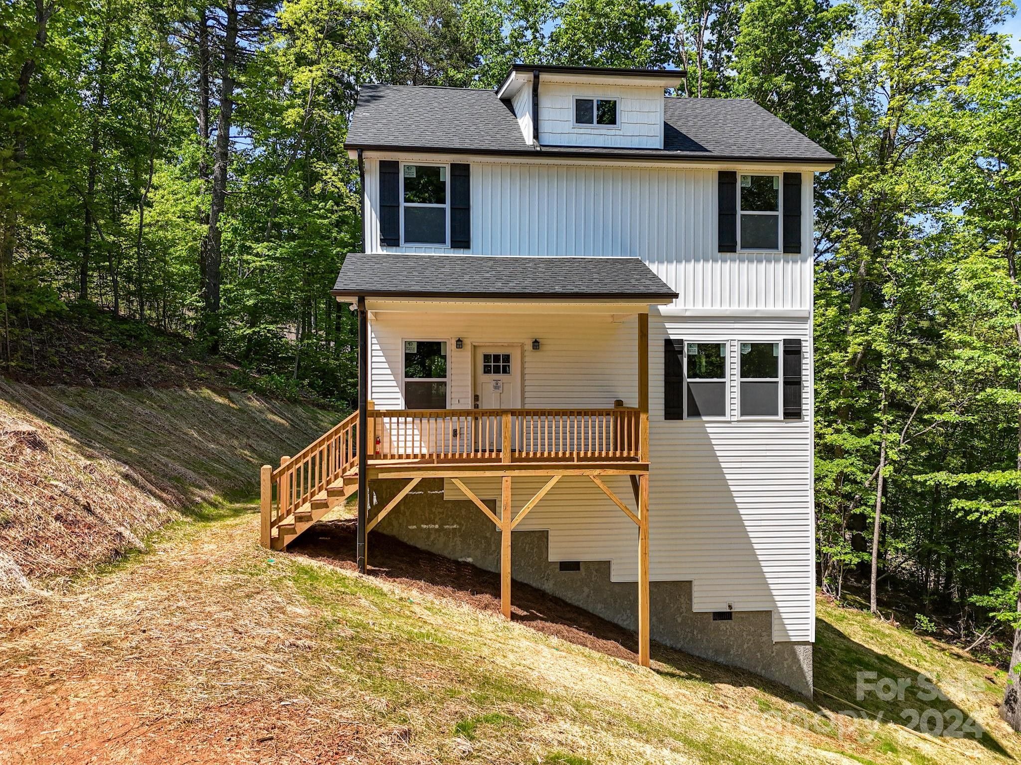 264 Scarlett Ridge Drive. Hot Springs, NC 28743