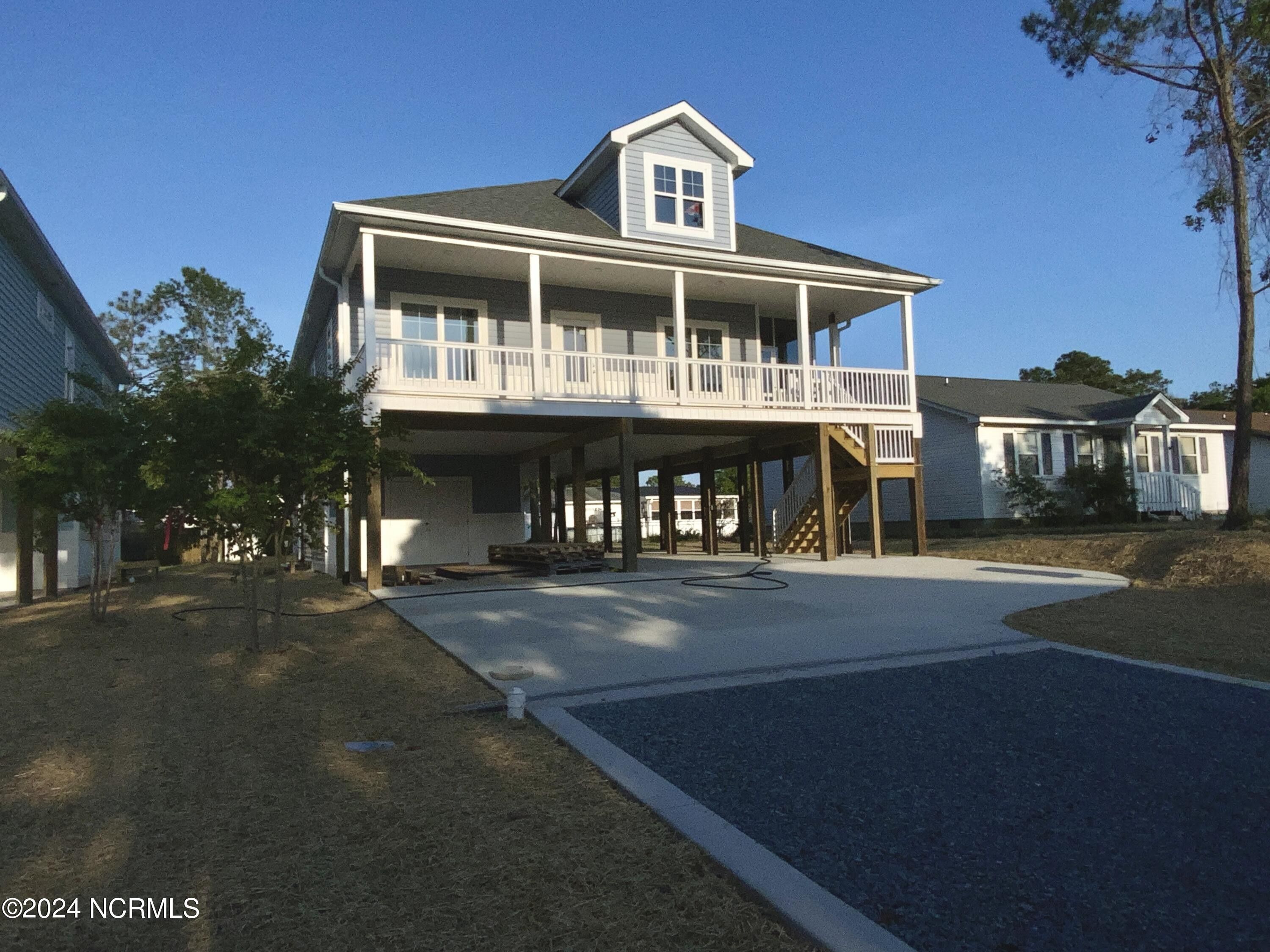 114 Nw 13Th Street. Oak Island, NC 28465