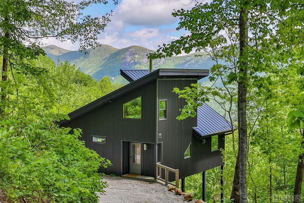 63 Evans Creek Road. Scaly Mountain, NC 28775