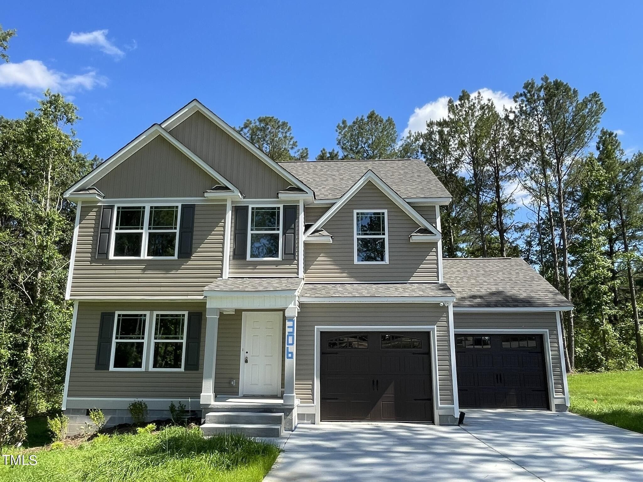 306 Lotus Avenue. Smithfield, NC 27577