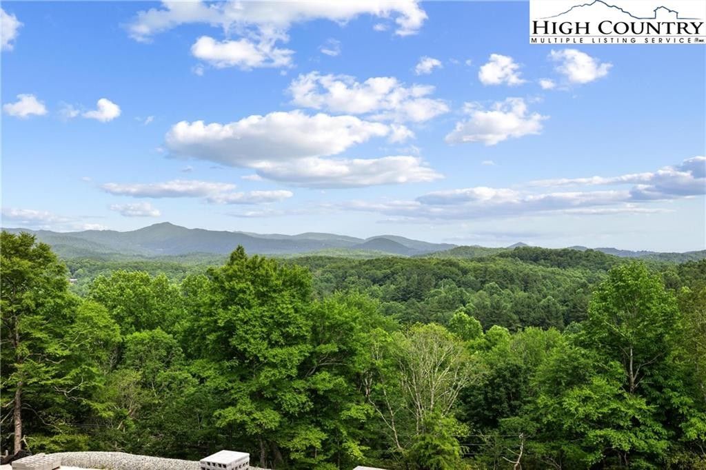 132 Knob Road. Blowing Rock, NC 28605