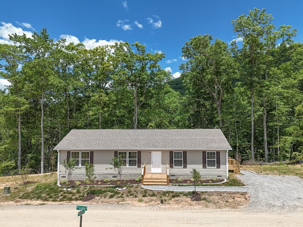 213 Linda Lane. Murphy, NC 28906