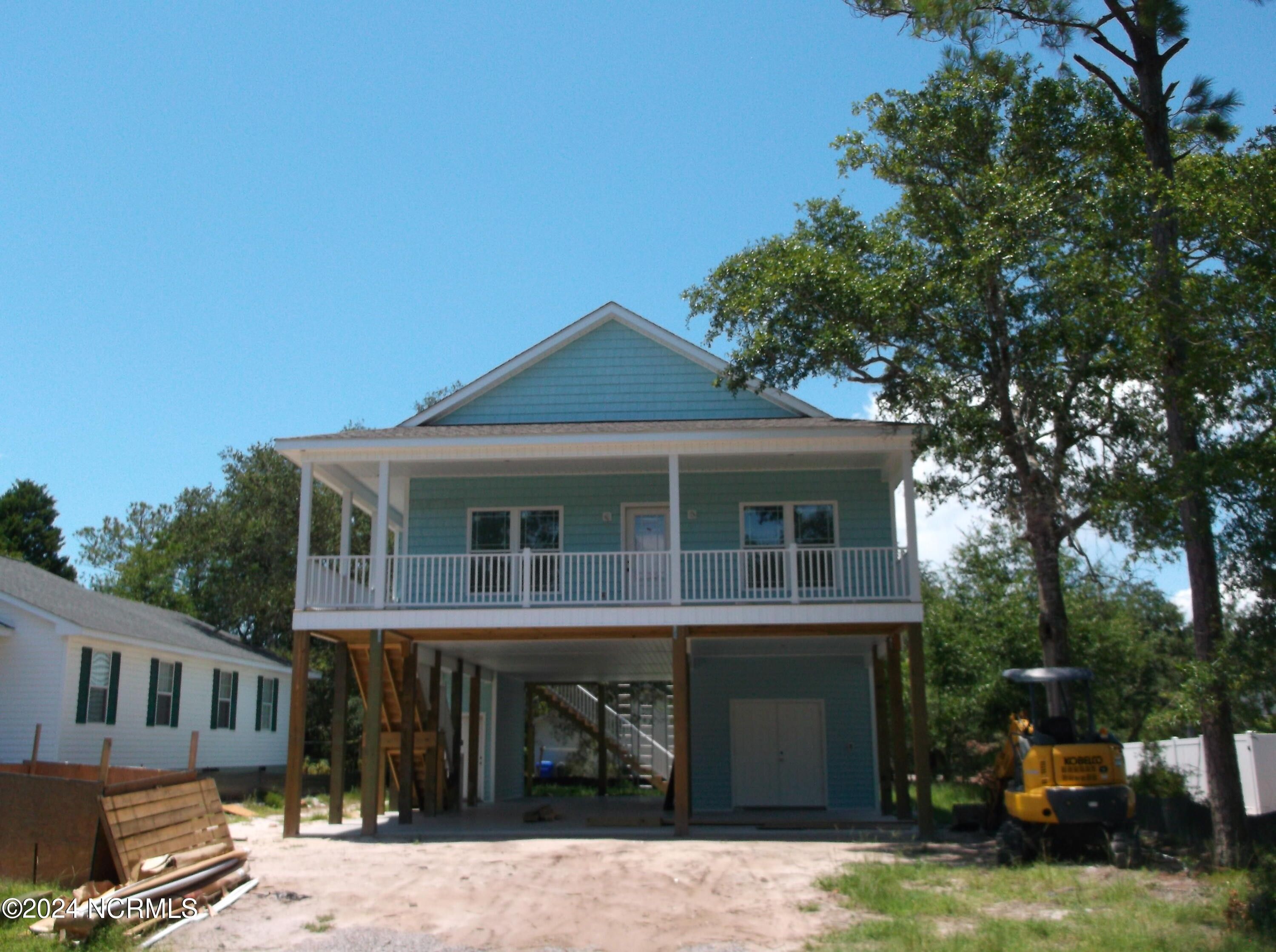 119 Nw 13 Th Street. Oak Island, NC 28465