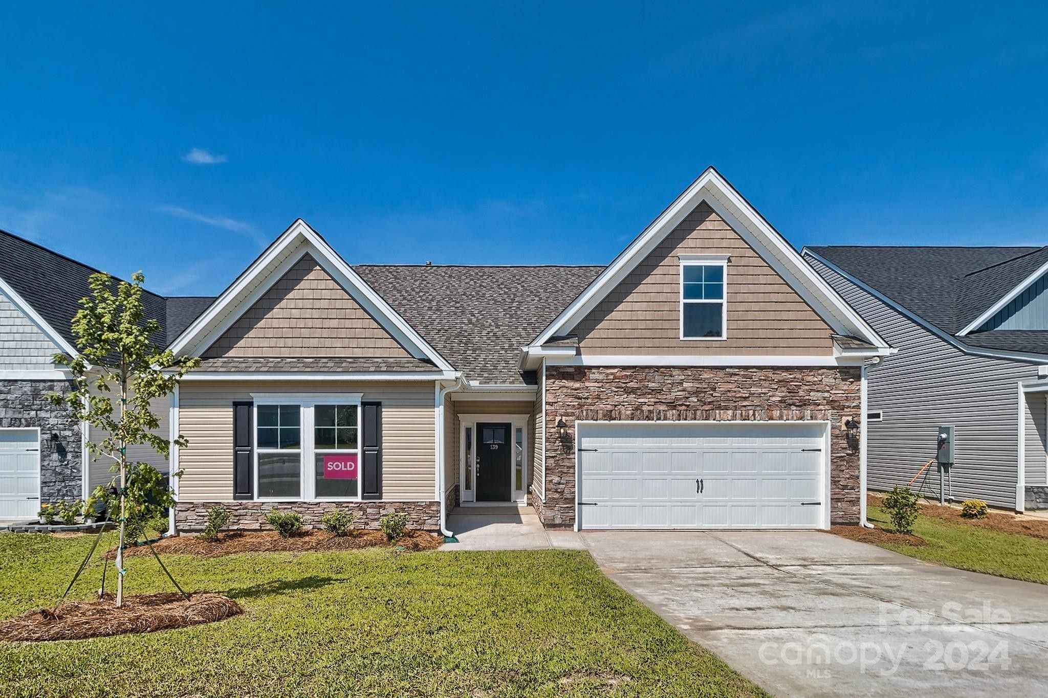 8356 Acadia Parkway. Sherrills Ford, NC 28673