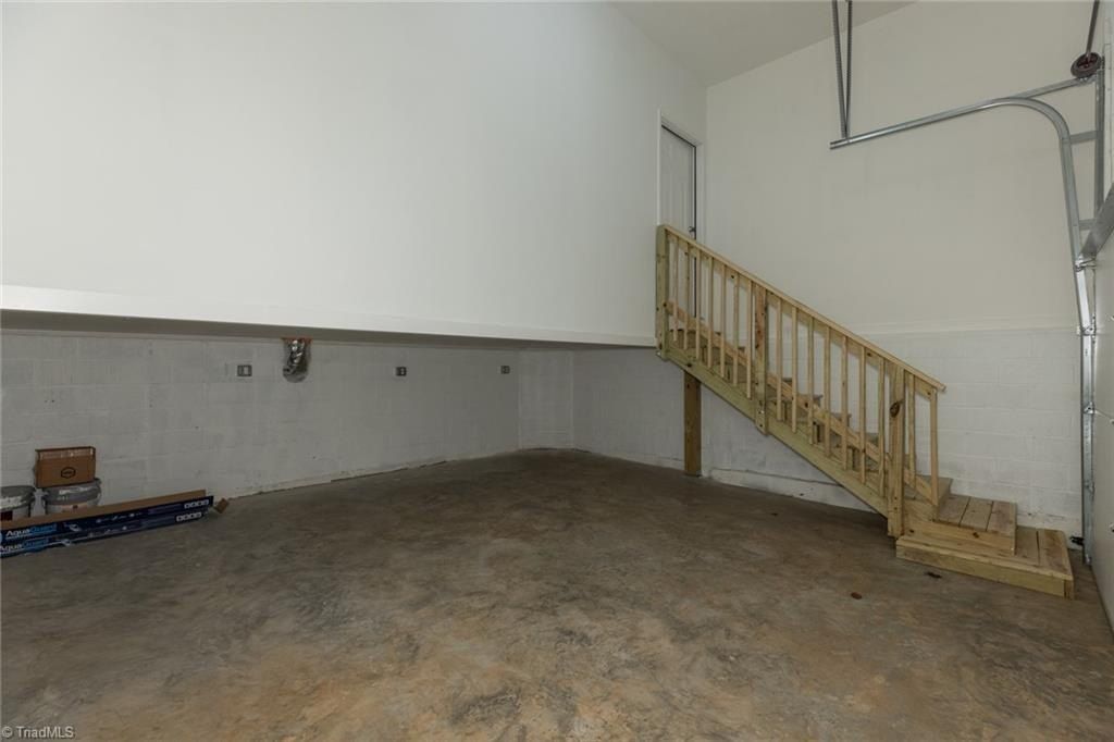 812 Dogwood Circle. High Point, NC 27260