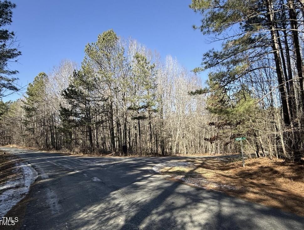 33 Henry Court. Chapel Hill, NC 27516