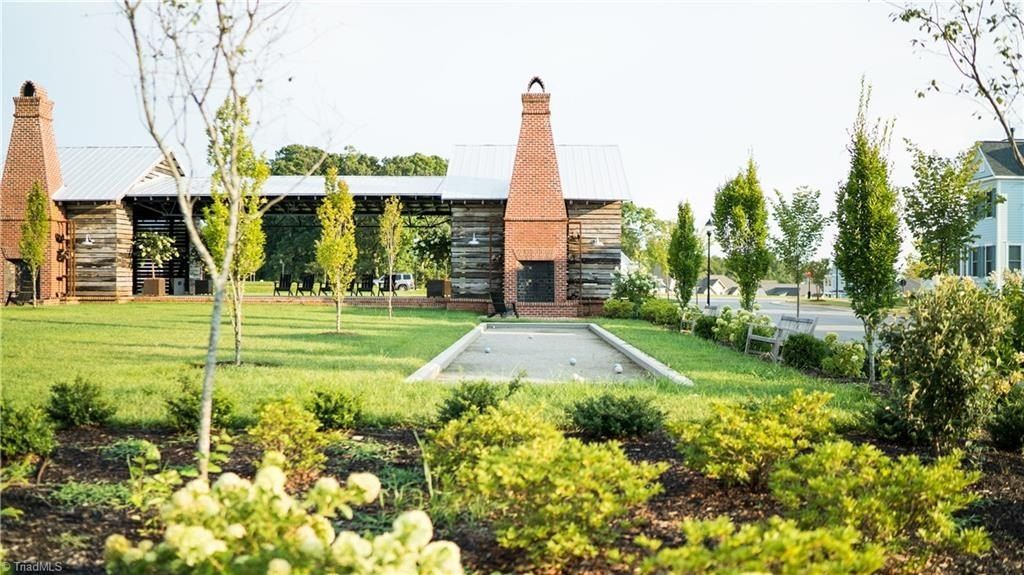 904 Eucalyptus Court. Winston-Salem, NC 27106