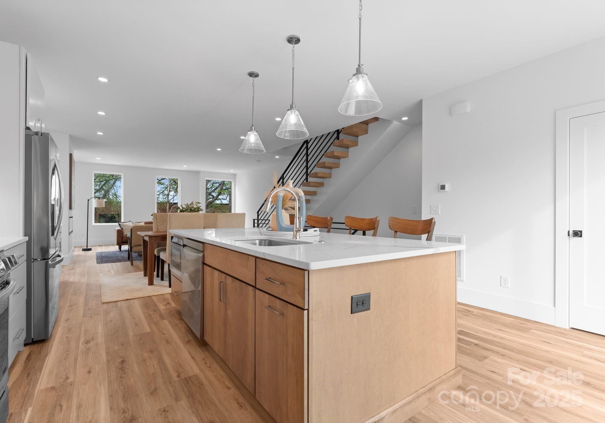 215 Keswick Avenue. Charlotte, NC 28206