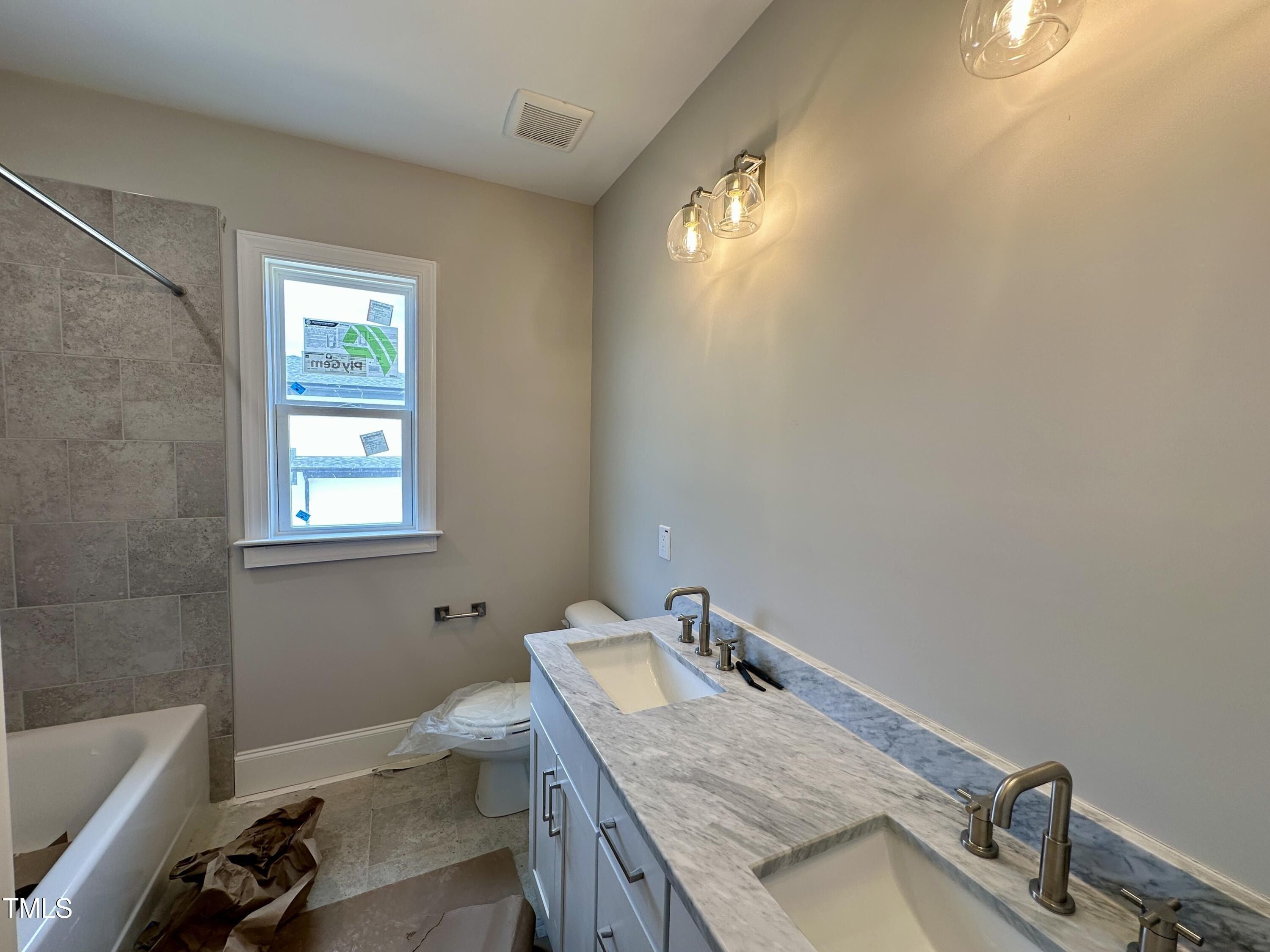 190 Broadleaf Lane. Youngsville, NC 27596