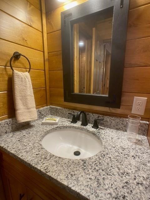 319 Majestic Mountain View. Bryson City, NC 28713