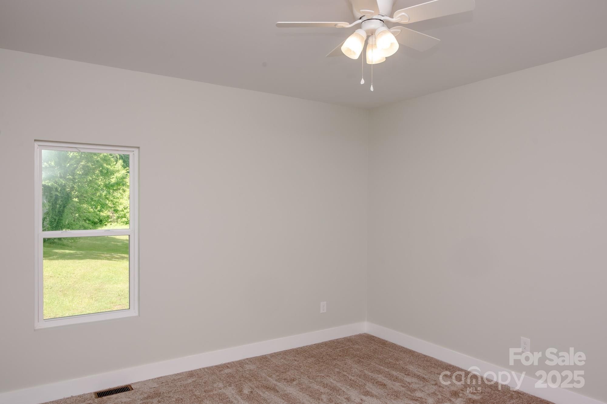 43 Robbins Circle. Lexington, NC 27292