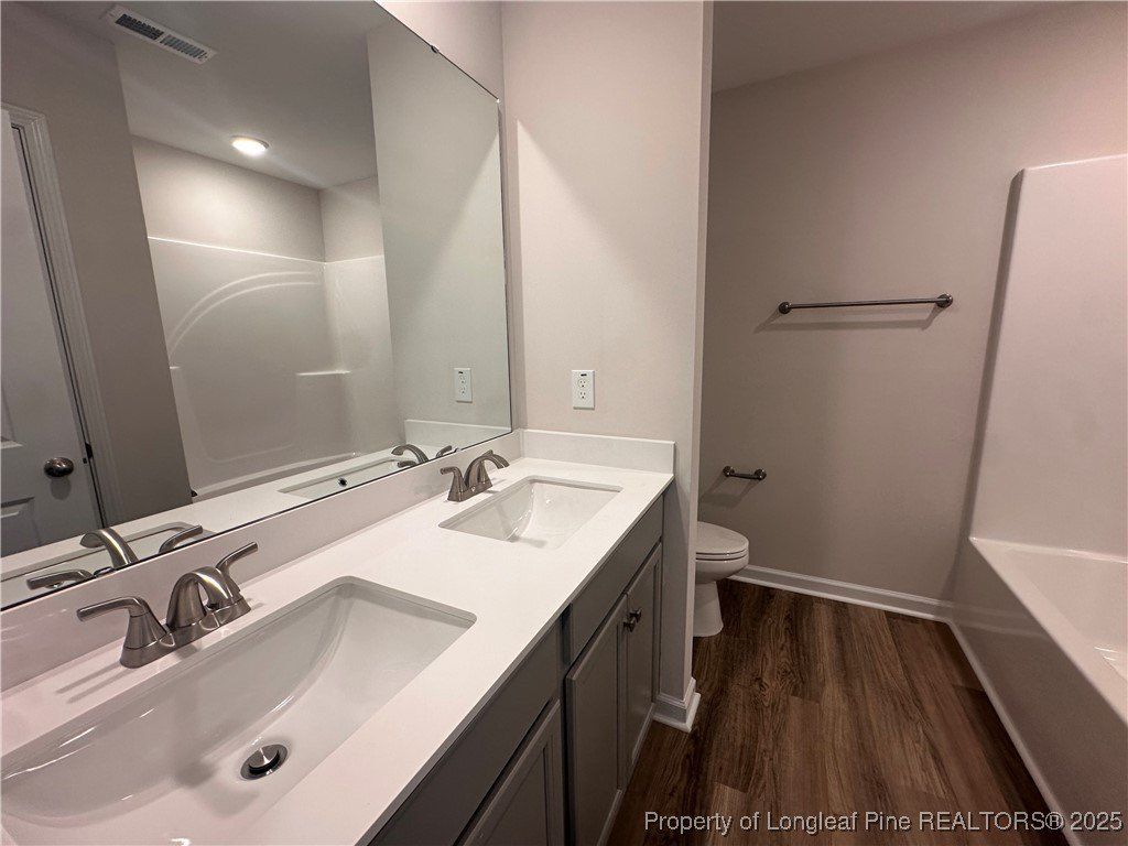 229 Palomo Place. Raeford, NC 28376