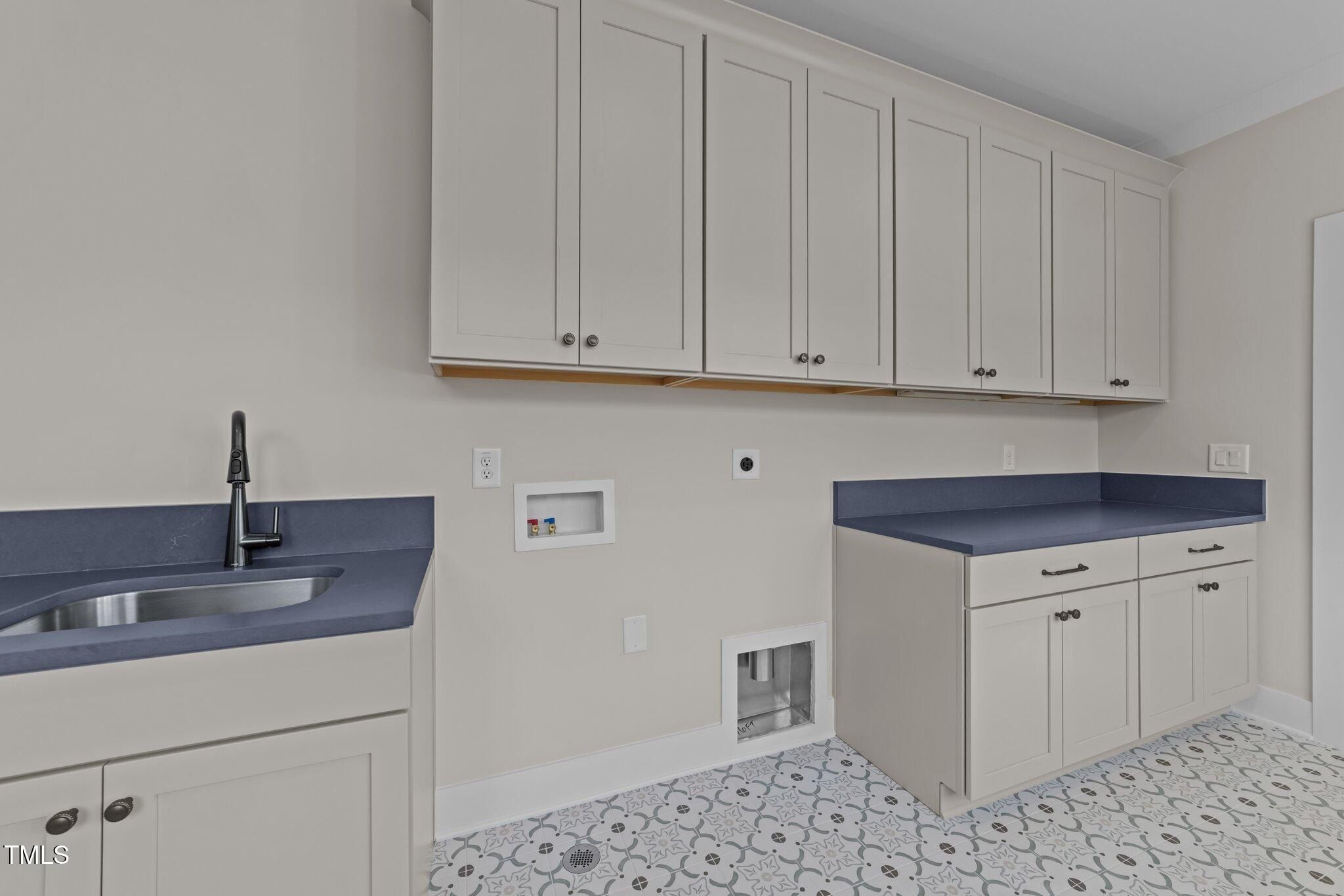 2623 Marchmont Street. Raleigh, NC 27608