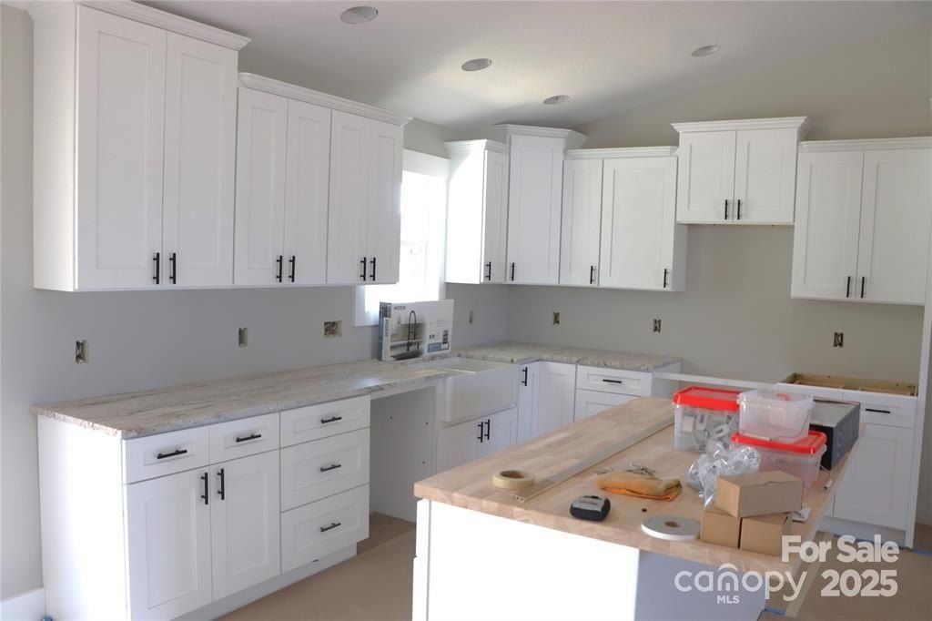 632 Morlin Acres Drive. Marshall, NC 28753