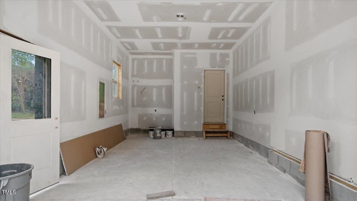 1639 Us401. Warrenton, NC 27589