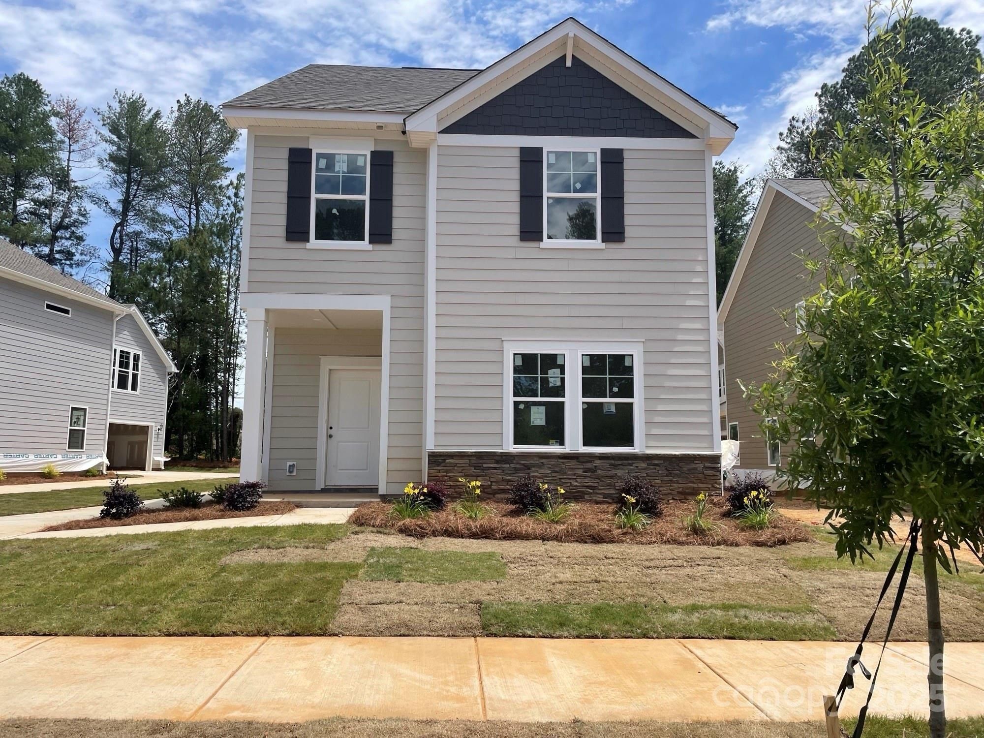 4040 Grommet Court. Matthews, NC 28105