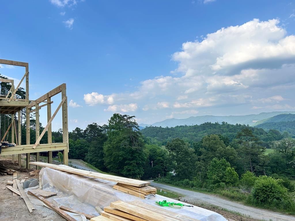 106 Mistletoe Ridge. Murphy, NC 28906