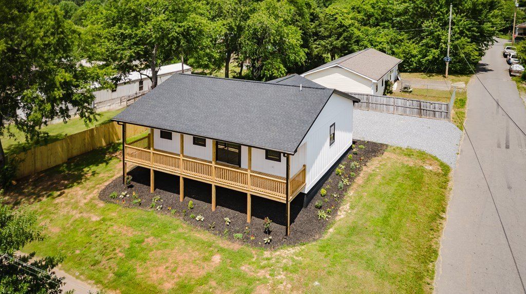 90 Park Street Lackey Hill. Bryson City, NC 28713