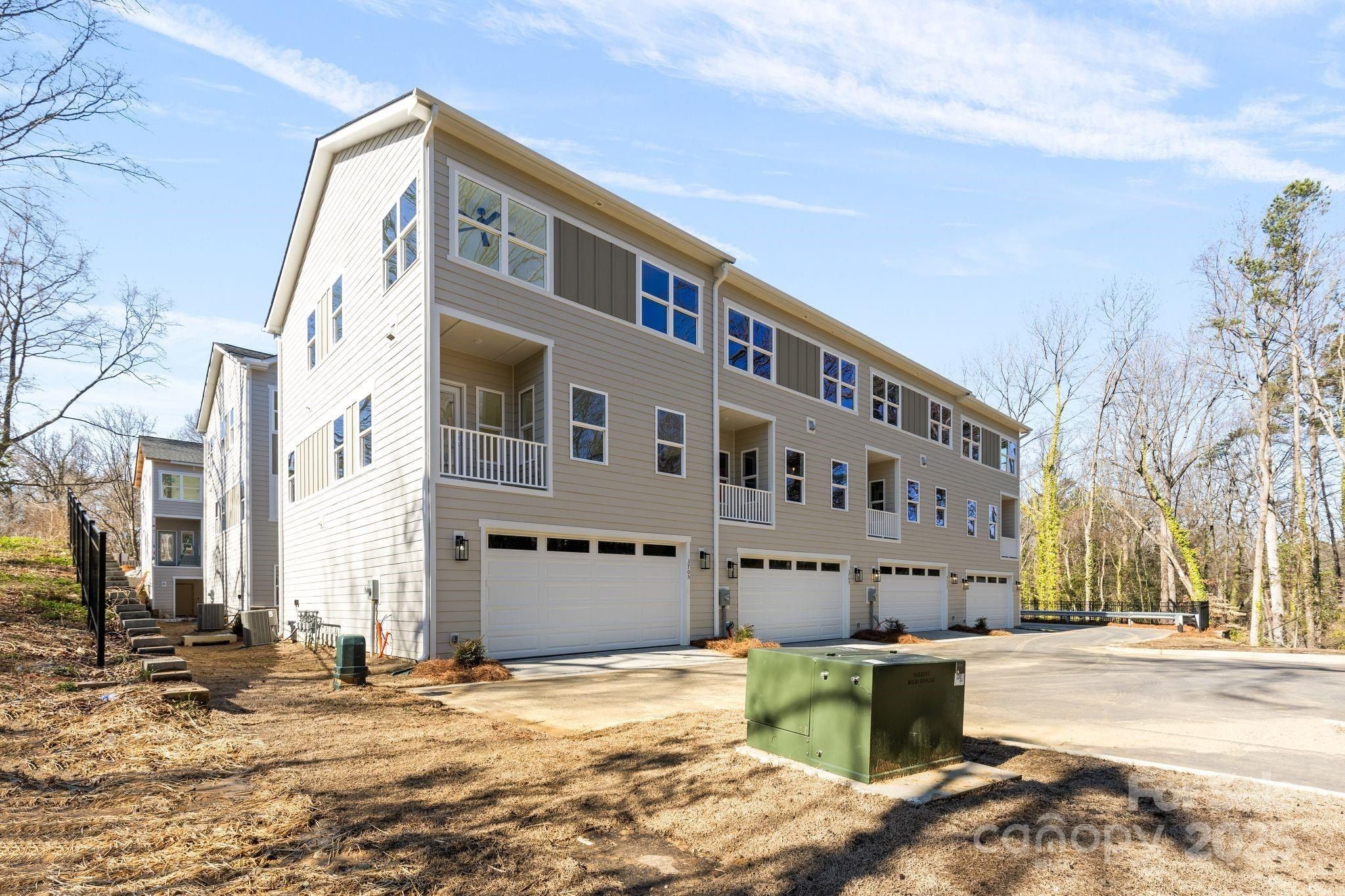3808 Odom Way. Charlotte, NC 28216