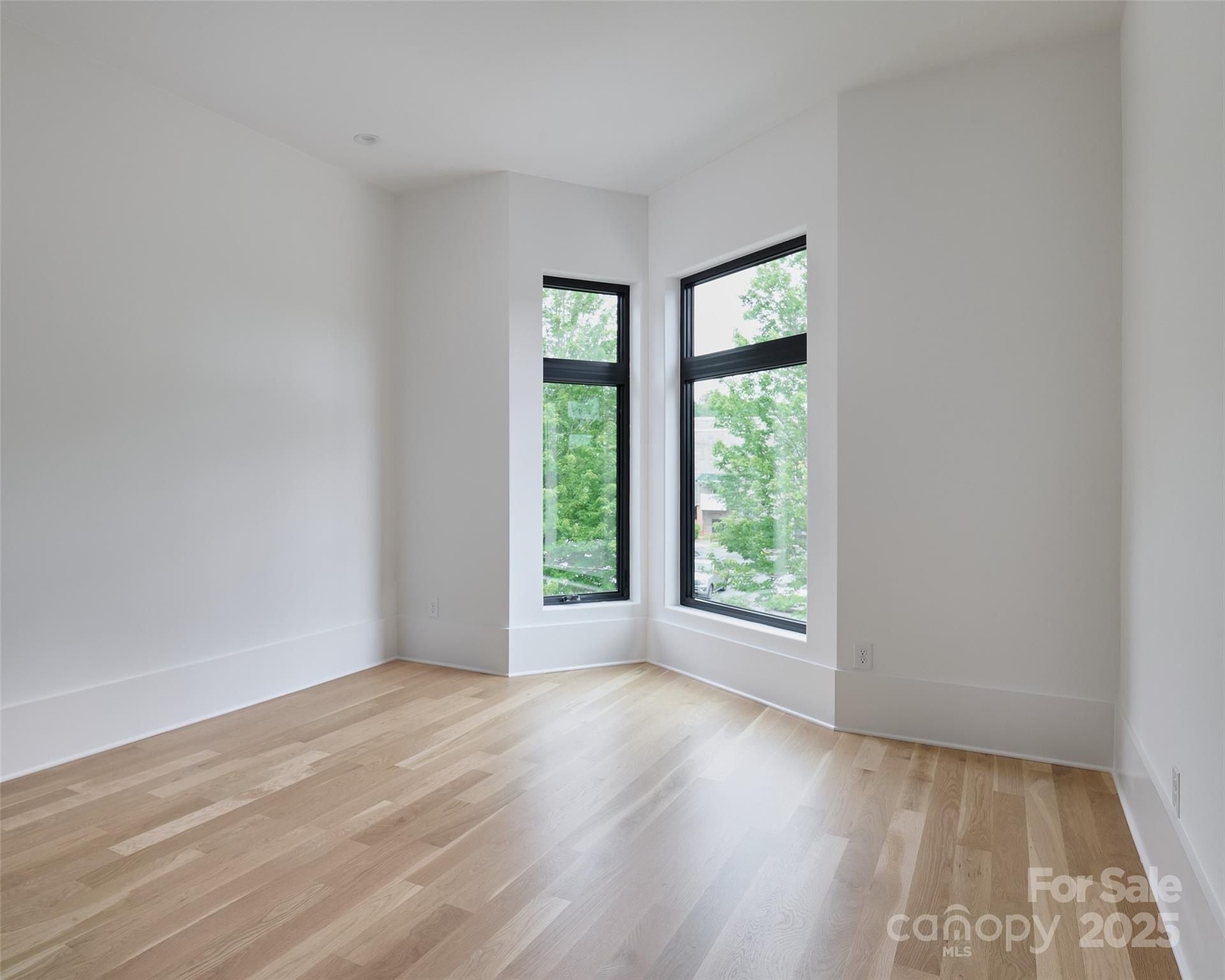 1511 Waverly Avenue. Charlotte, NC 28203