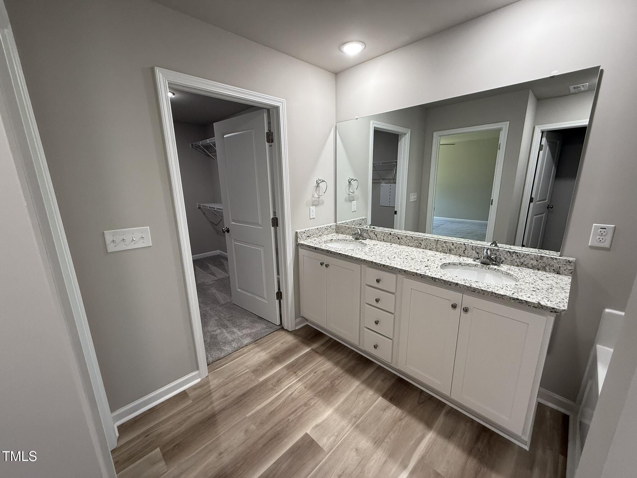 332 Magnolia Run Way. Benson, NC 27504