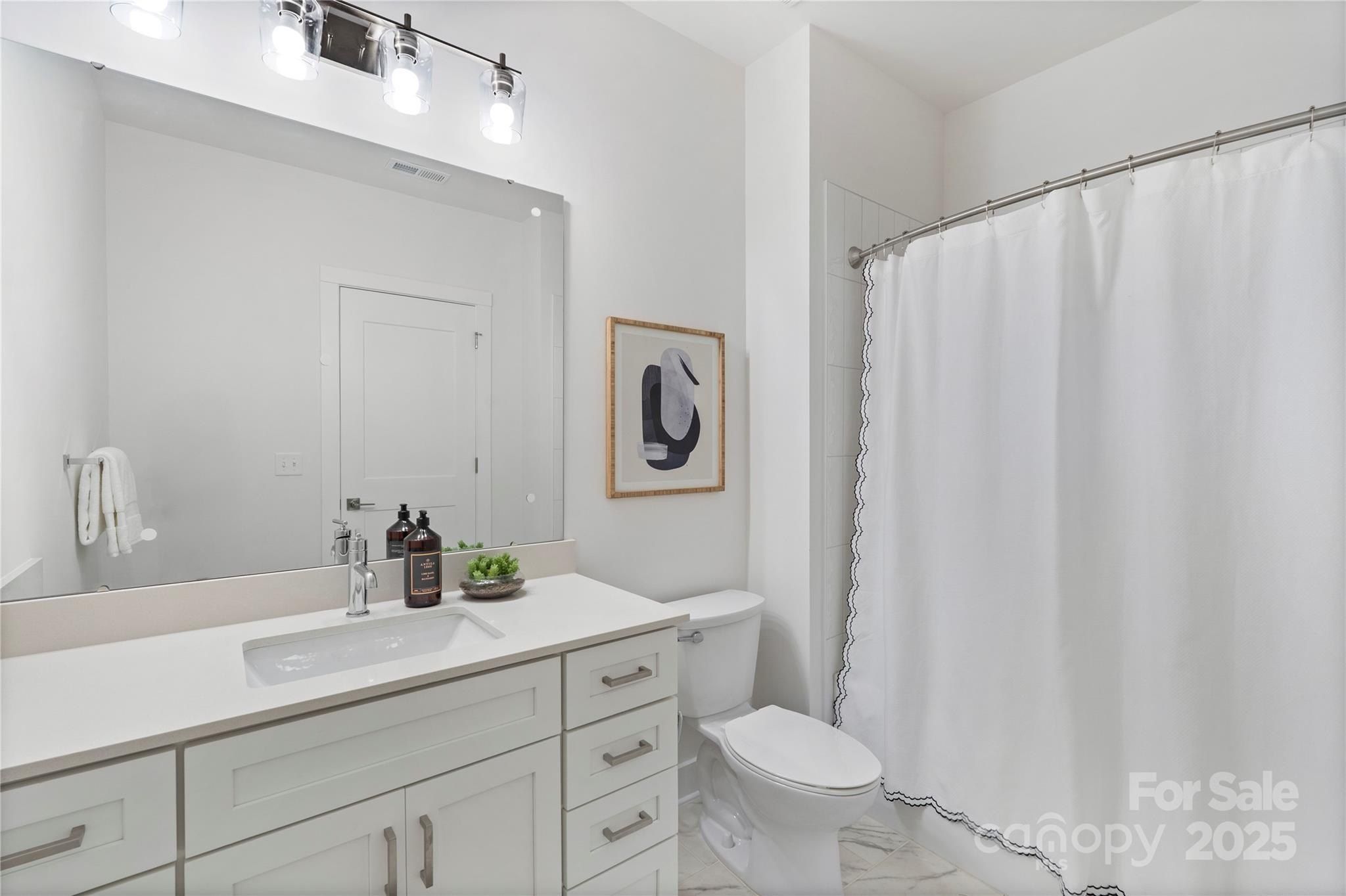4012 Arvida Lane Unit 16. Charlotte, NC 28208