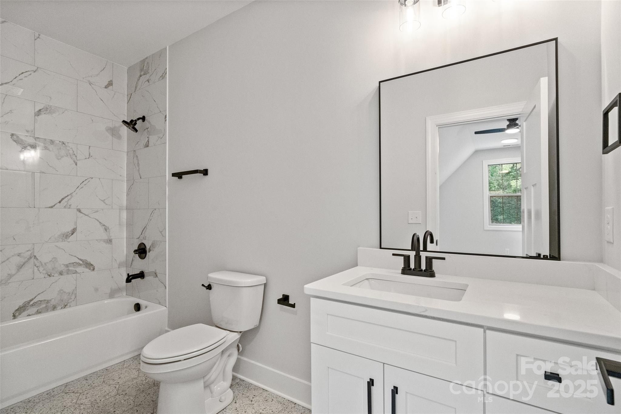 129 Hannaford Place. Gastonia, NC 28052